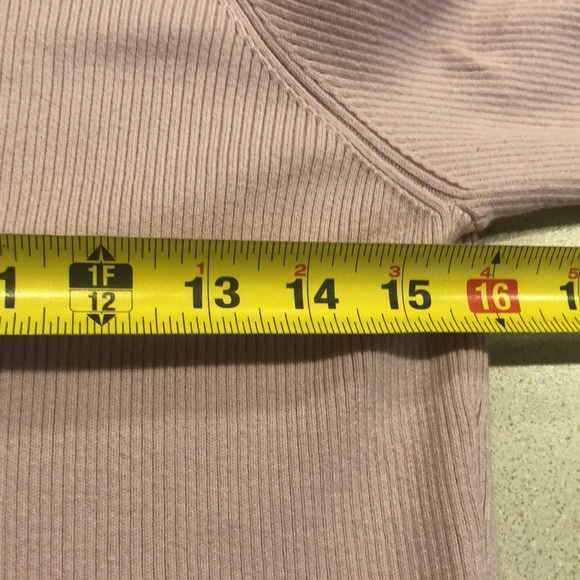 PETITE SOPHISTICATE RIBBED STRETCH TURTLENECK PINK SIZE LARGE - Picture 10 of 12